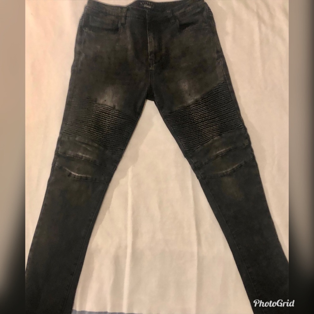 Men’s skinny jeans